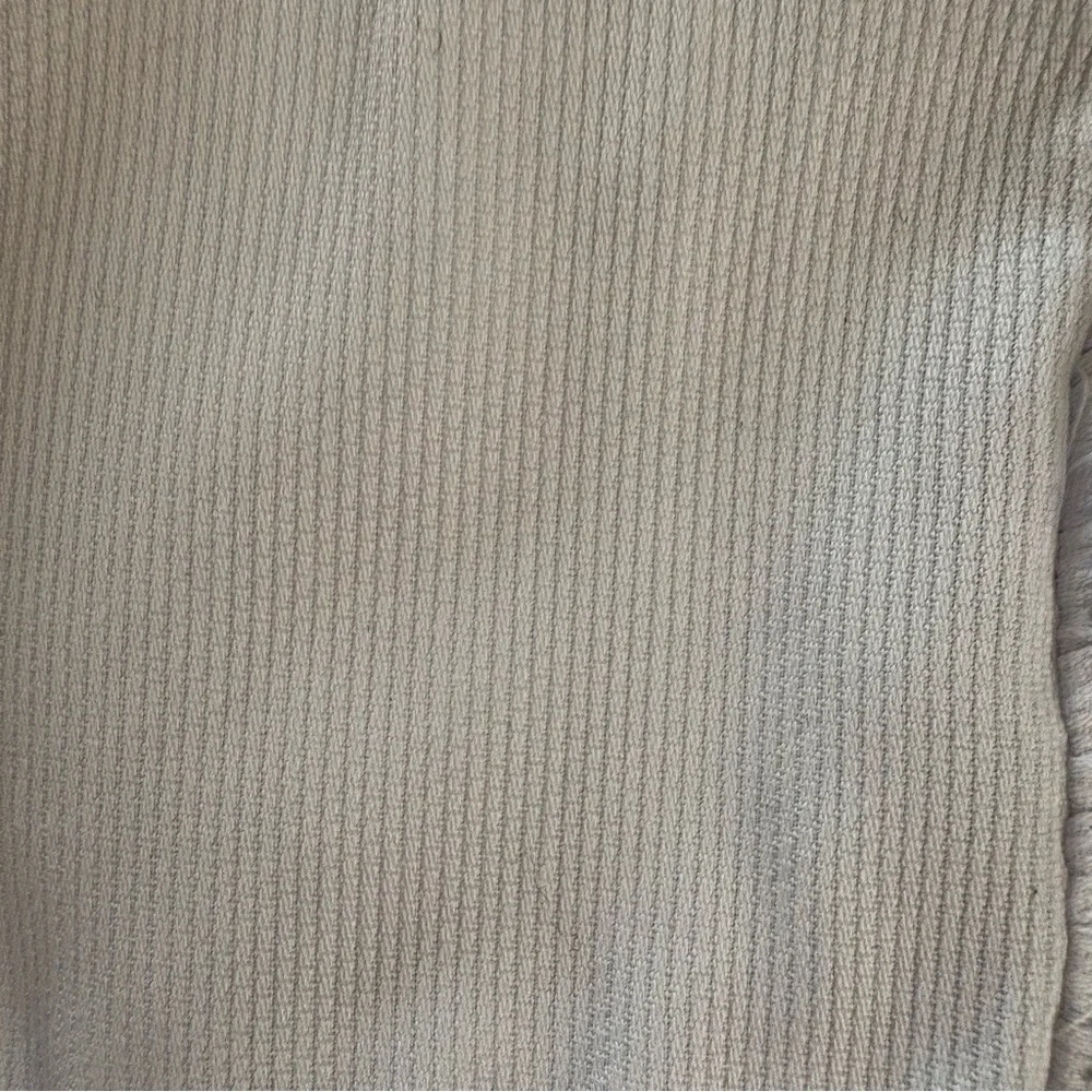 Classic Whimsy Flutter Sleeve Bubble Monogramable Romper. Size 24 months.